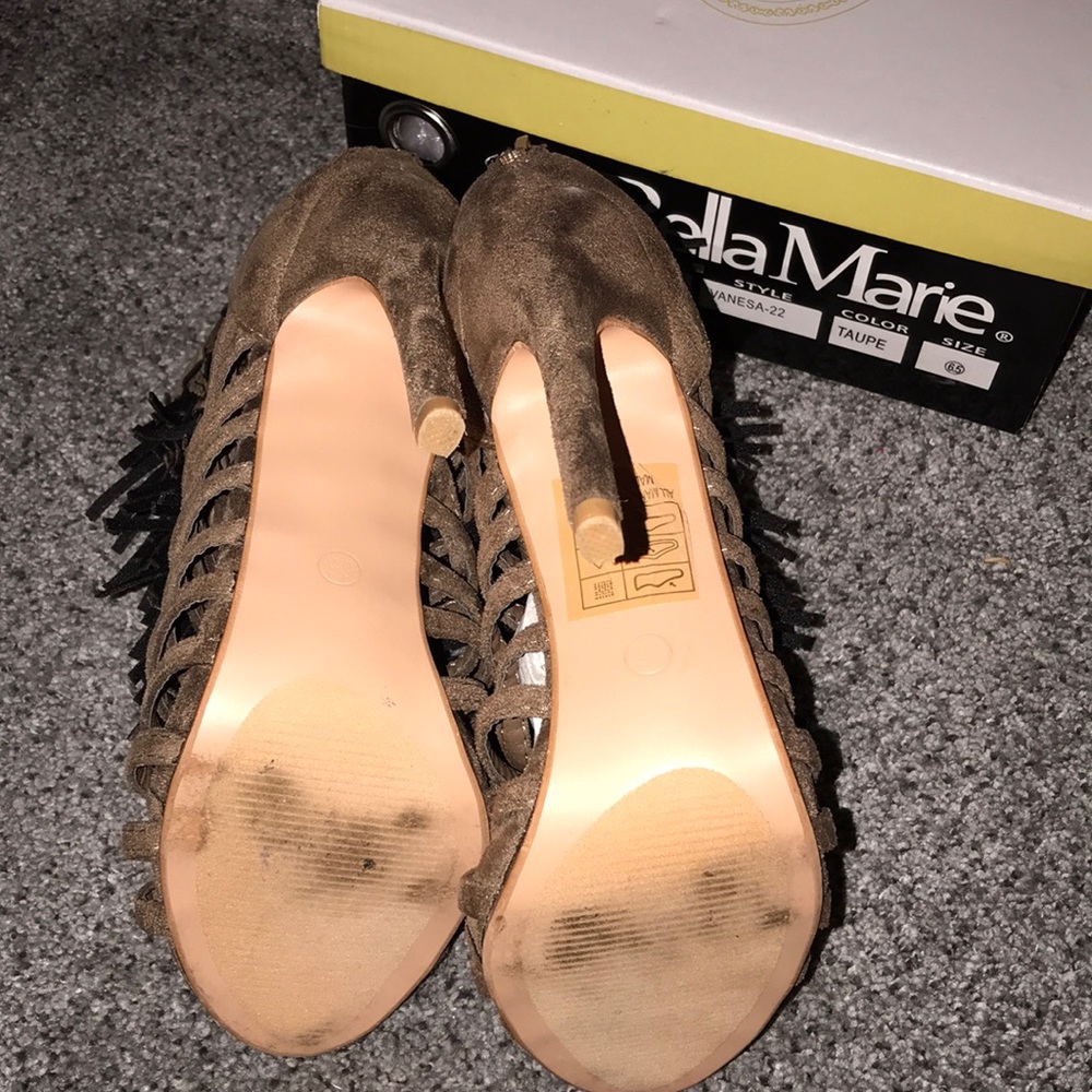 Sandals - Picture 5 of 8